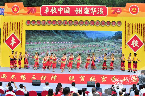 掌声中的农民心声，一位农民代表的发言被打断三次背后的故事