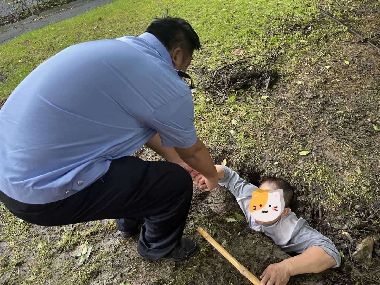 全网寻找的救人黄衣小哥找到了