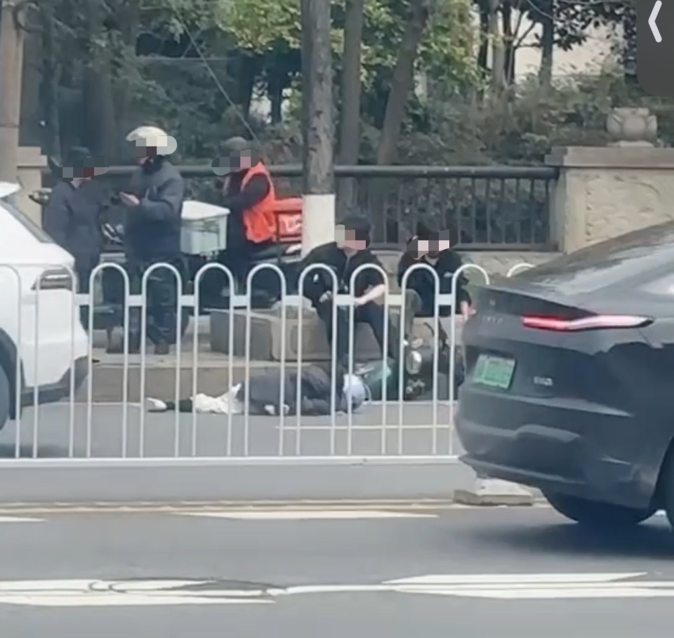 悲剧降临，24岁女舞蹈老师遭遇校车追尾辗轧身亡