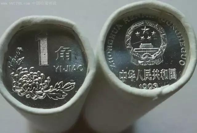 业主因不满物业缴费方式引发硬币风波，一场关于透明管理与合理费用的探讨
