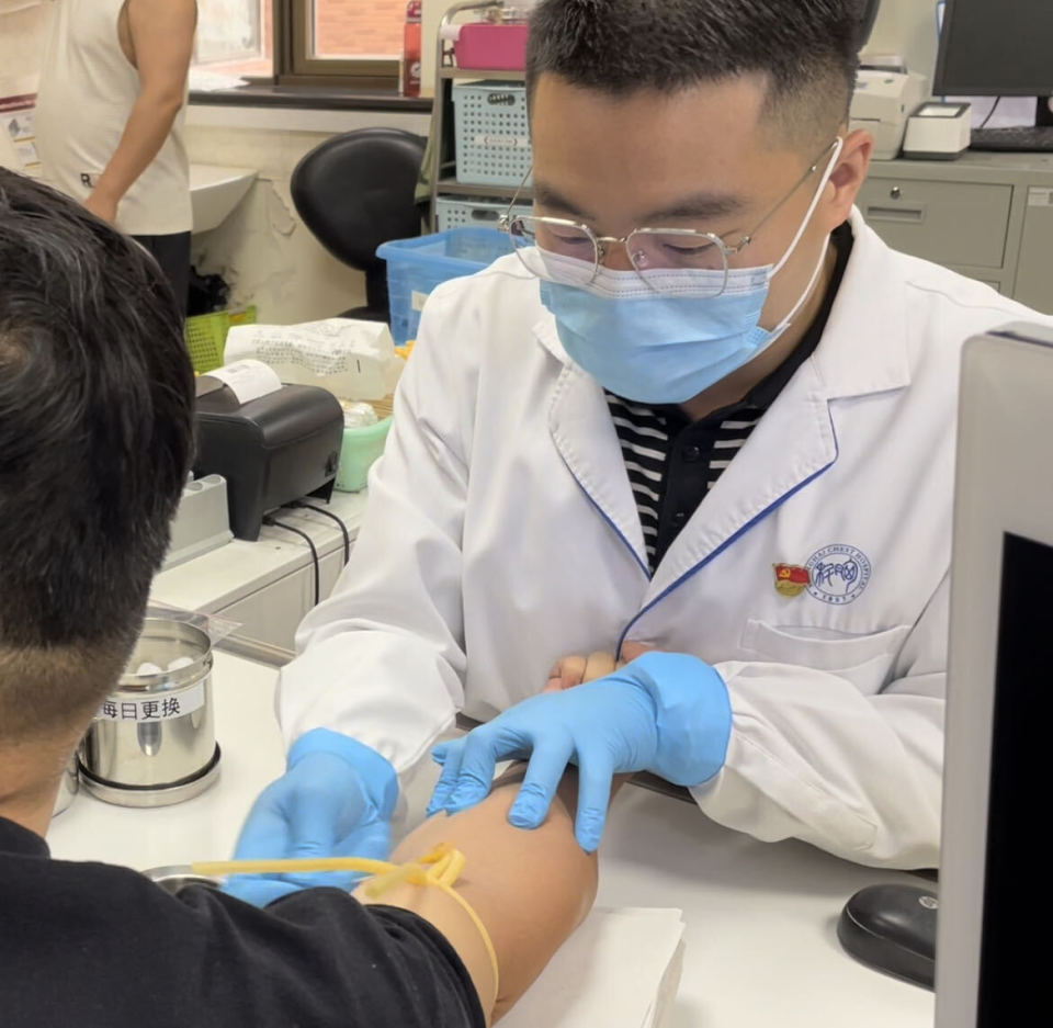 抽血针没扎到血管上怎么办？全面解析应对方案