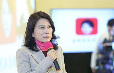 董明珠给员工开会视频，解读企业领袖的激情与智慧