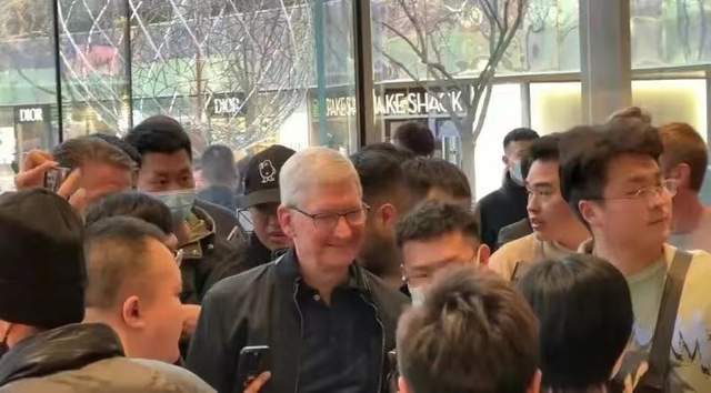 苹果公司CEO库克闪现西湖，科技与文化的完美交融