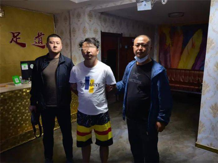 村支书KTV之夜，现代农村的夜生活新风尚