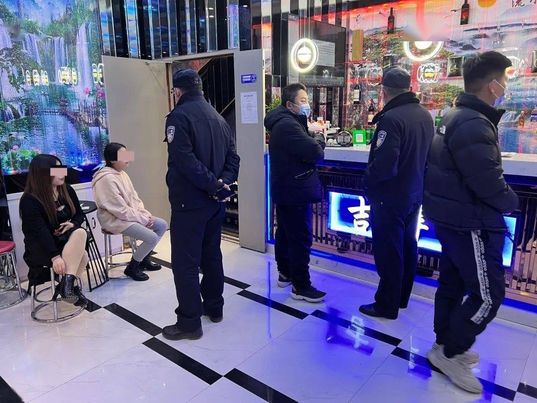 辅警给KTV报信获刑事件分析