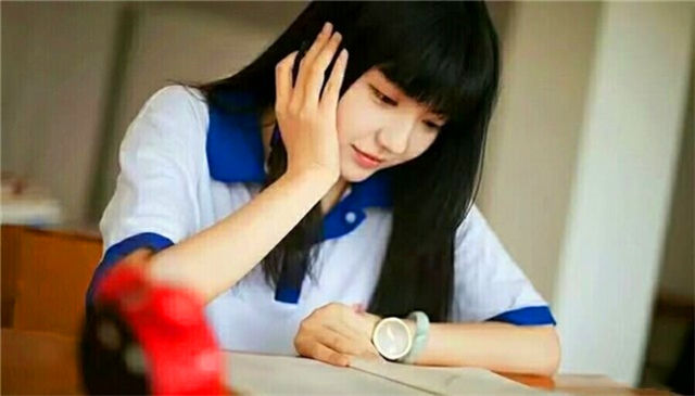 女子整理表妹遗物意外发现老师性侵证据，揭开校园阴影的角落