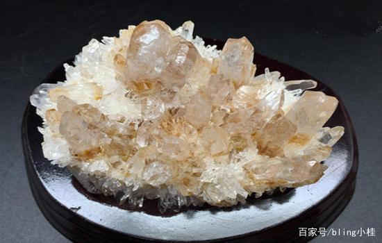 水晶在地下第几层才能挖到？揭秘神秘矿藏的奥秘