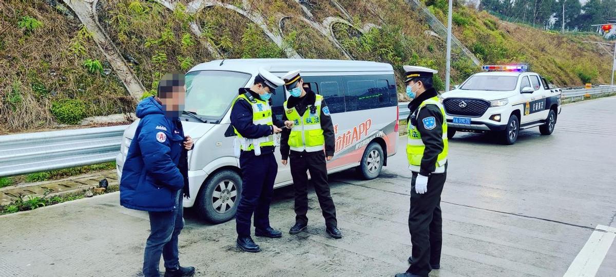 关于货车突然变道能否投诉的探讨