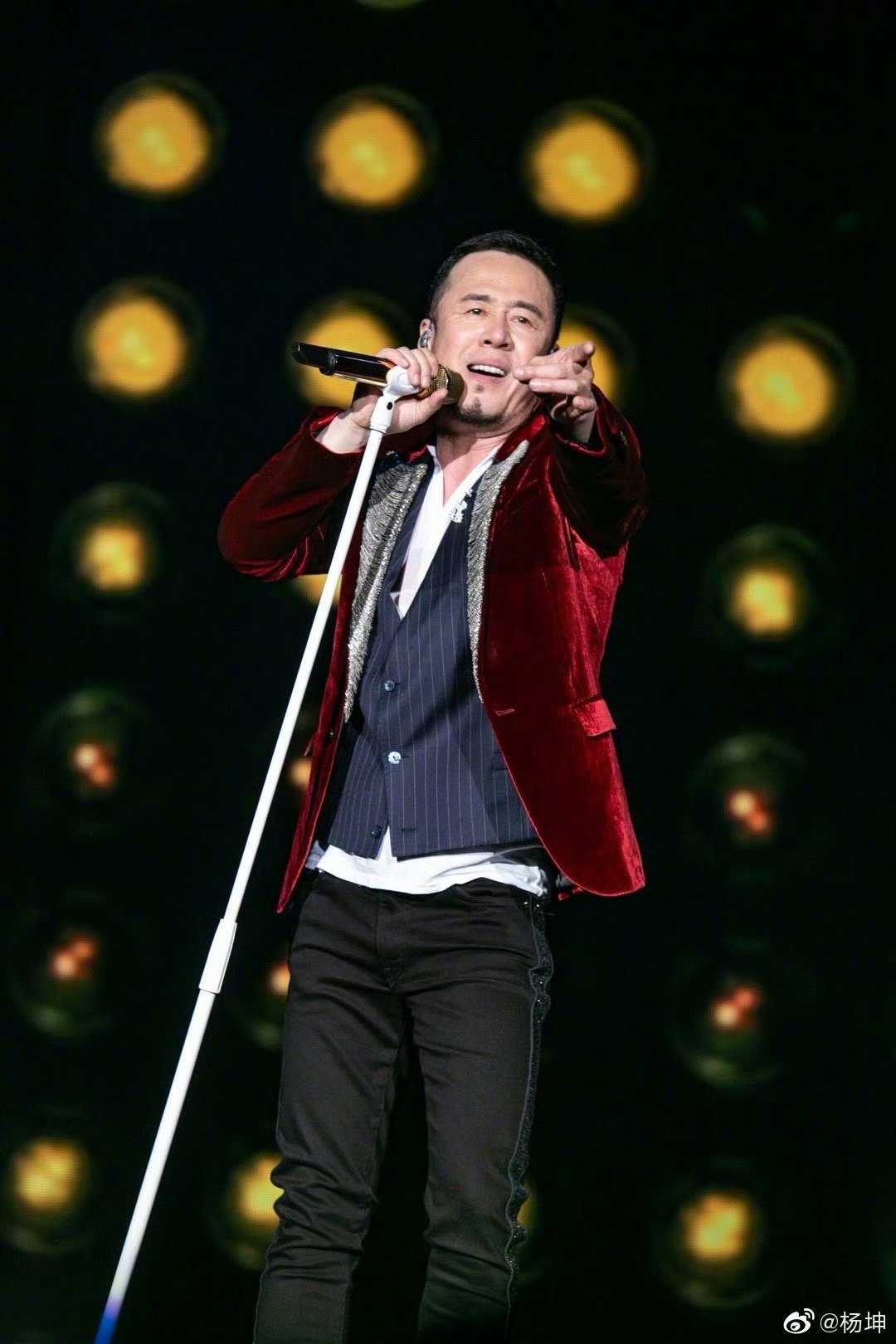 杨坤回应起诉四川芬达，音乐与商业的边界纷争