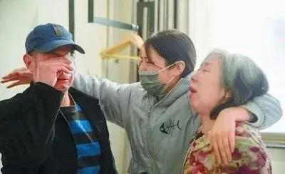 相信男友被骗12万块钱，该怎么办？