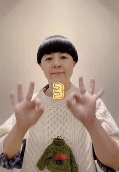 金龟子一家三口的生活纪实，一段温馨的视频之旅