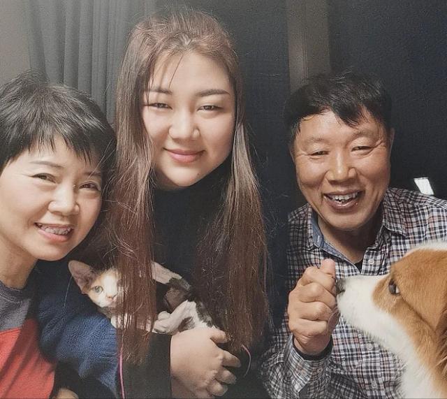 杨天真带八个箱子开启留学生涯，勇敢追梦的启示