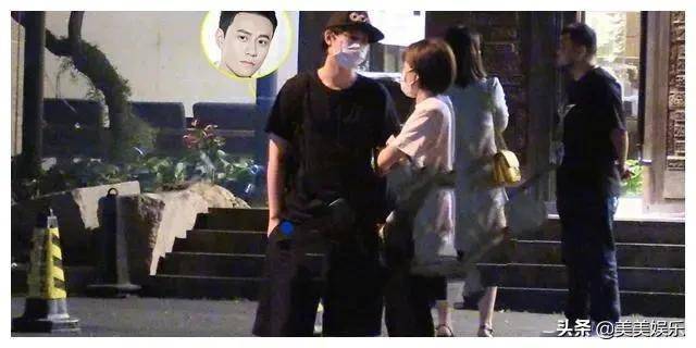 金晨与黄轩深夜聚会，星光下的友情交织