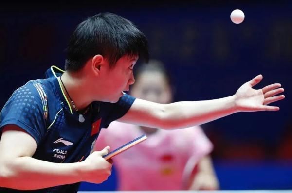 王曼昱与蒯曼的强势表现，女双决赛3-0横扫日本组合