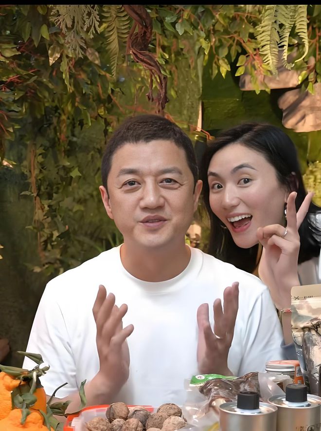 李亚鹏拟将花费上亿幼儿园无偿移交