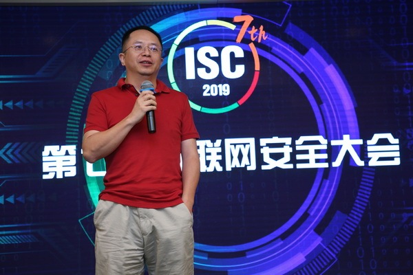 周鸿祎，数字时代的领航者——360CEO的独特视角与智慧