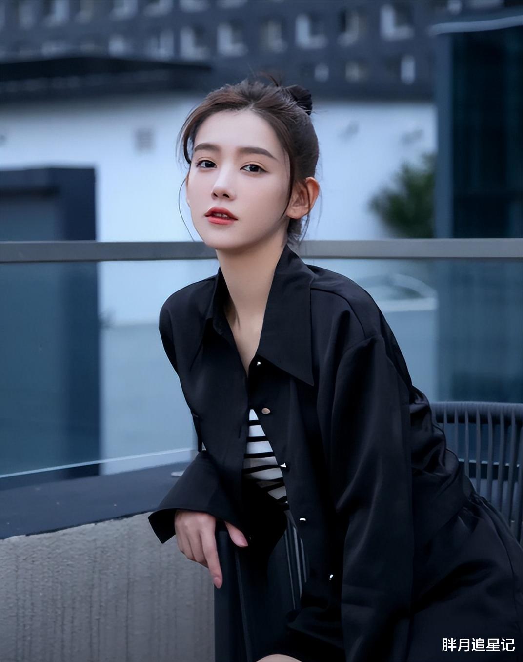短剧女王李沐宸，债务之下，星光依旧璀璨